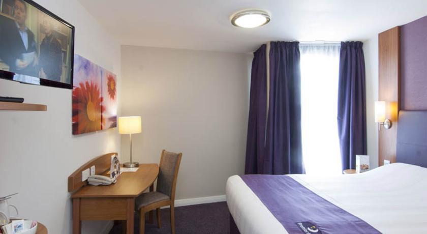 Premier Inn Chichester Camera foto