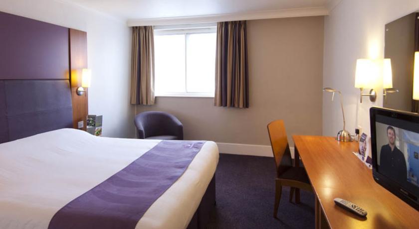 Premier Inn Chichester Camera foto